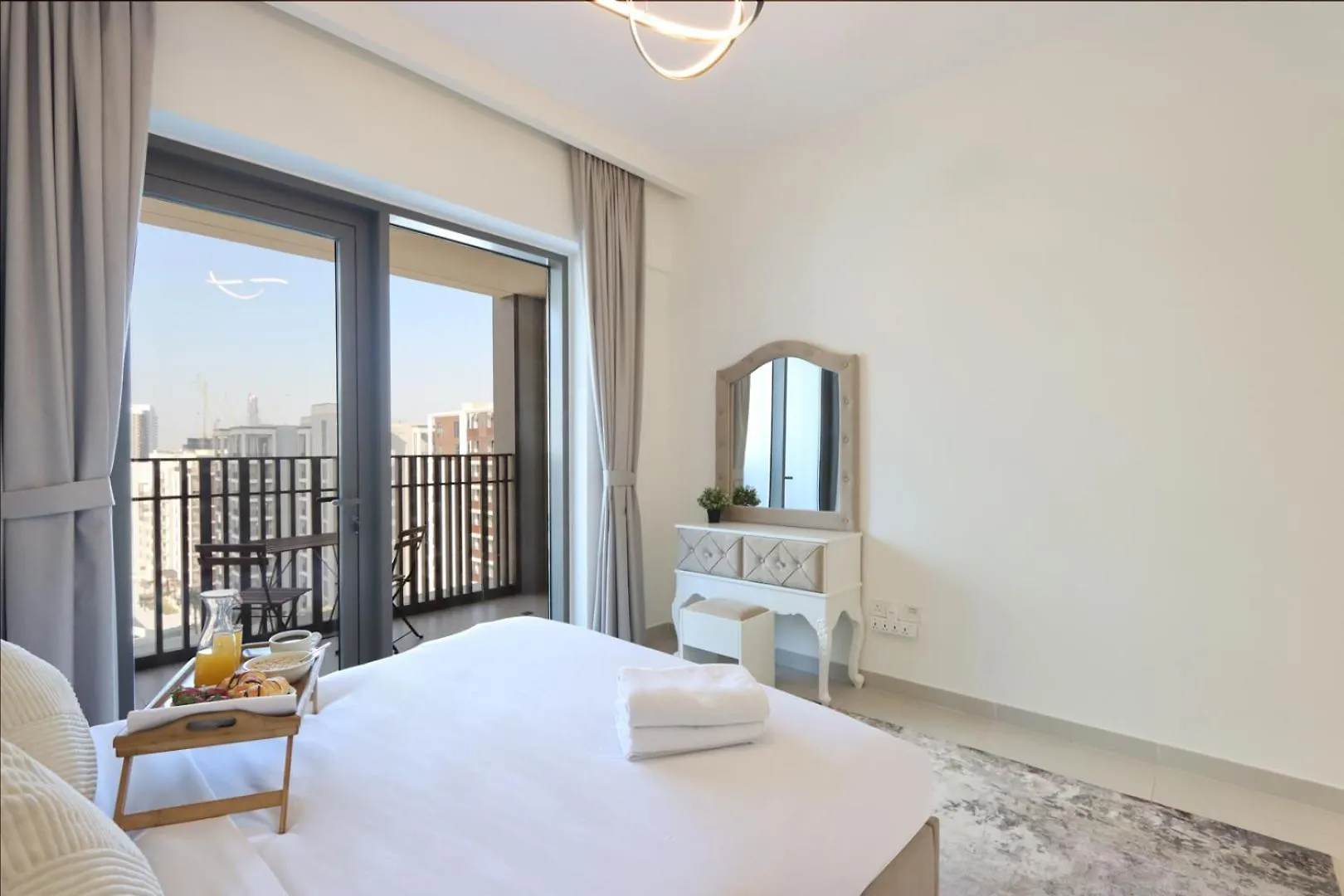 公寓 Livbnb-Plush Summer 2Br Unit At Creek Beach 迪拜 阿拉伯联合酋长国