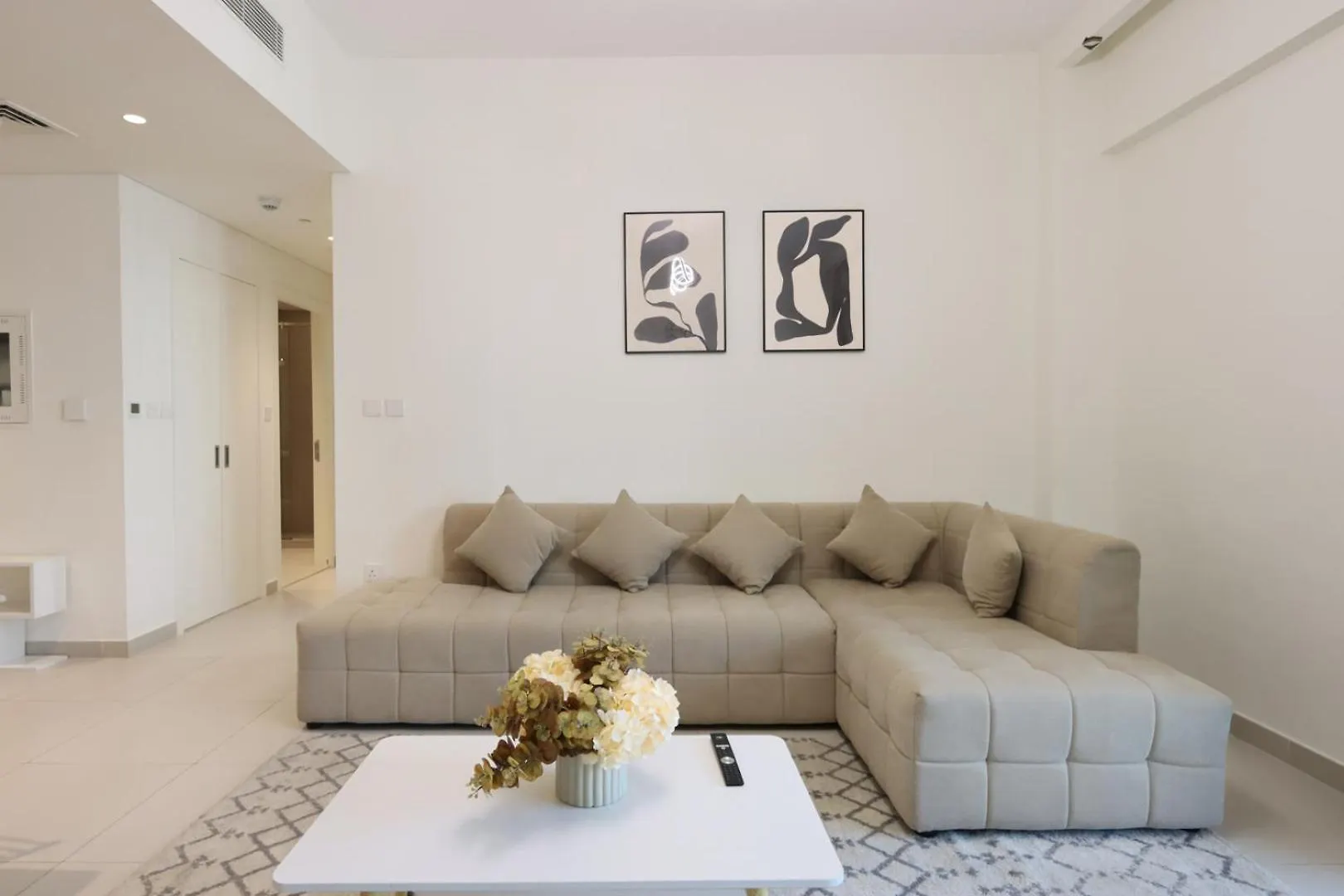 Livbnb-Plush Summer 2Br Unit At Creek Beach 迪拜 公寓
