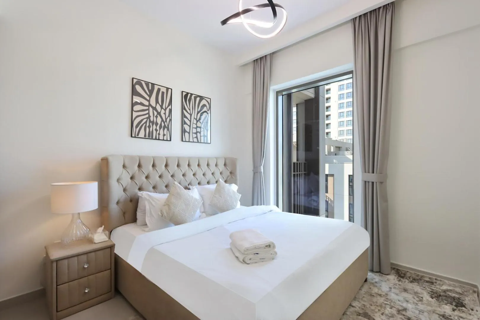 Livbnb-Plush Summer 2Br Unit At Creek Beach 迪拜